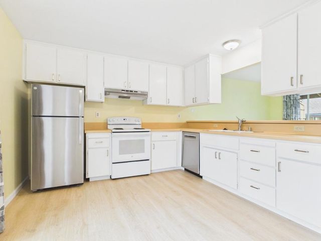 3158 Eucalyptus Street 22, Marina, CA 93933