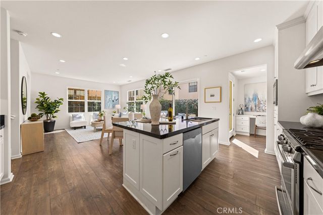 60 Strawberry Grove, Irvine, CA 92620