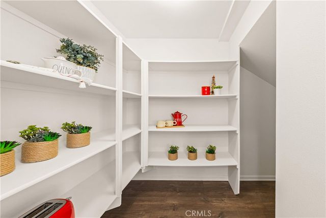 60 Strawberry Grove, Irvine, CA 92620