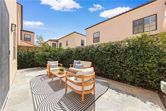 60 Strawberry Grove, Irvine, CA 92620