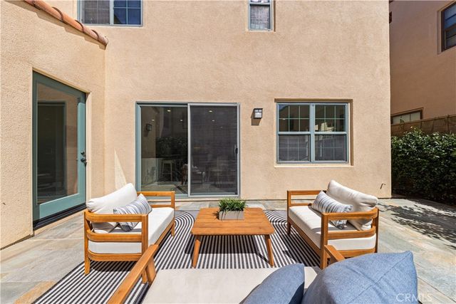 60 Strawberry Grove, Irvine, CA 92620
