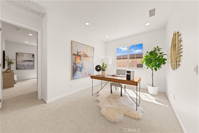 60 Strawberry Grove, Irvine, CA 92620