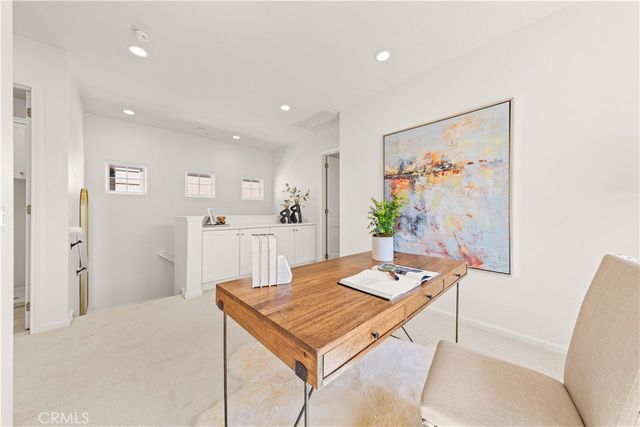 60 Strawberry Grove, Irvine, CA 92620