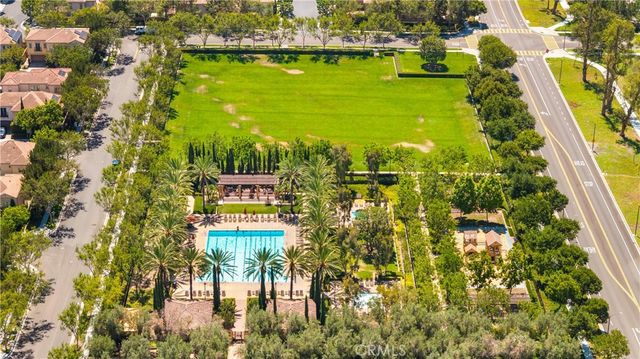 60 Strawberry Grove, Irvine, CA 92620