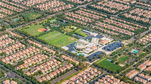 60 Strawberry Grove, Irvine, CA 92620