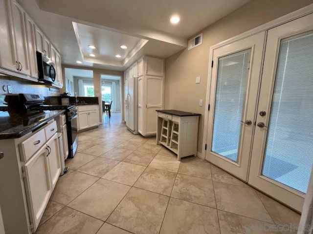 731 Concerto Glen, Escondido, CA 92025