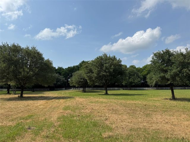 24077 Old Dobbin Plantersvil Road, Montgomery, TX 77316