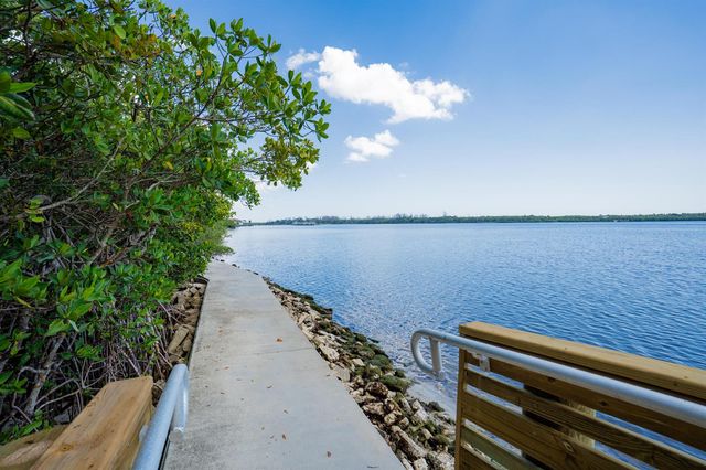 6163 SE Riverboat Drive 1018, Stuart, FL 34997