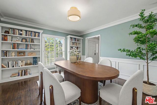 11027 Cashmere Street, Los Angeles, CA 90049