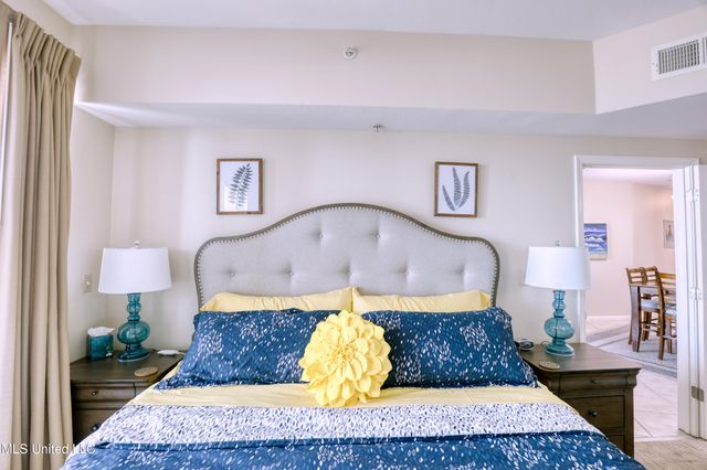 2228 Beach Drive, 306, Gulfport, MS 39507