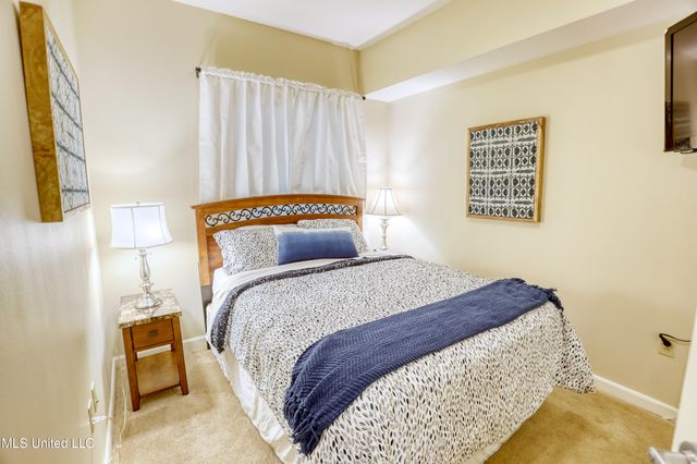 2228 Beach Drive, 306, Gulfport, MS 39507