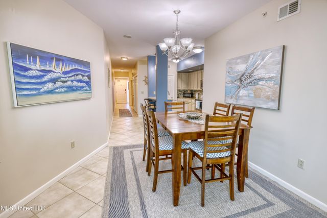 2228 Beach Drive, 306, Gulfport, MS 39507