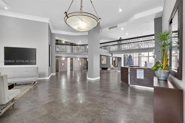 200 Leslie Dr 707, Hallandale Beach, FL 33009