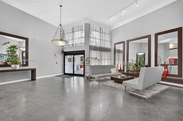 200 Leslie Dr 707, Hallandale Beach, FL 33009