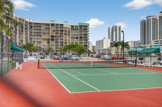 200 Leslie Dr 707, Hallandale Beach, FL 33009