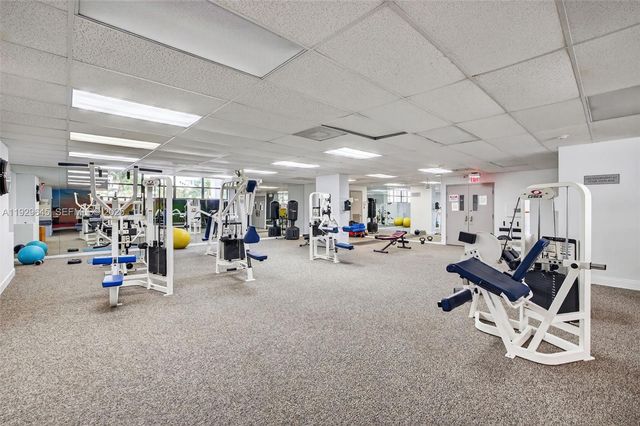 200 Leslie Dr 707, Hallandale Beach, FL 33009