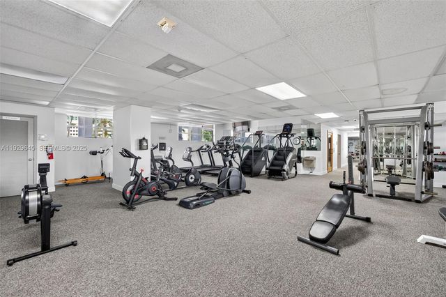 200 Leslie Dr 707, Hallandale Beach, FL 33009