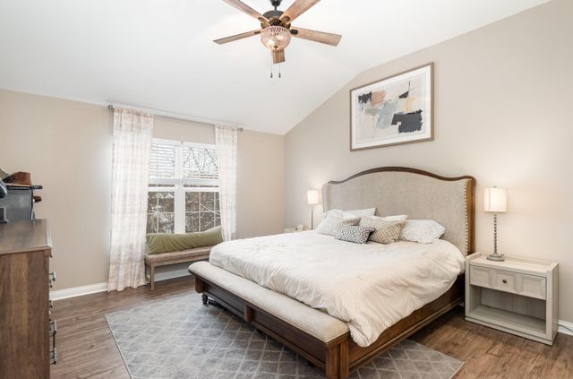 2258 Bluegrama Drive, Burlington, KY 41005