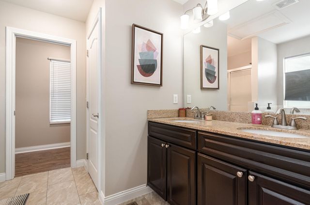 2258 Bluegrama Drive, Burlington, KY 41005