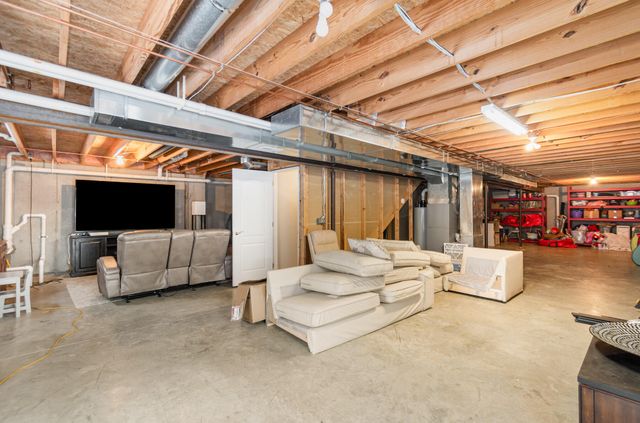 2258 Bluegrama Drive, Burlington, KY 41005