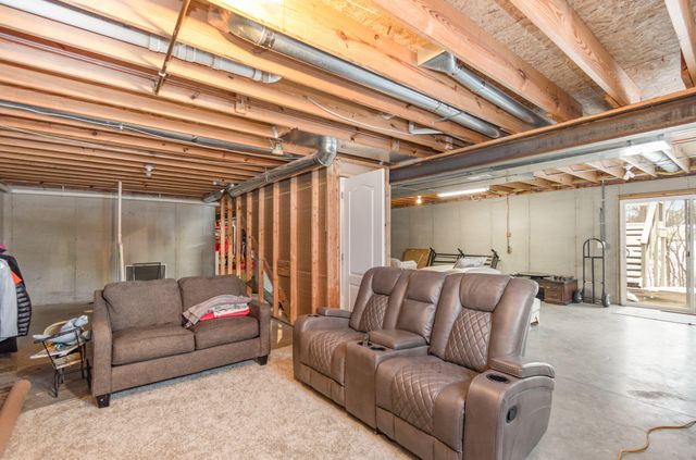 2258 Bluegrama Drive, Burlington, KY 41005