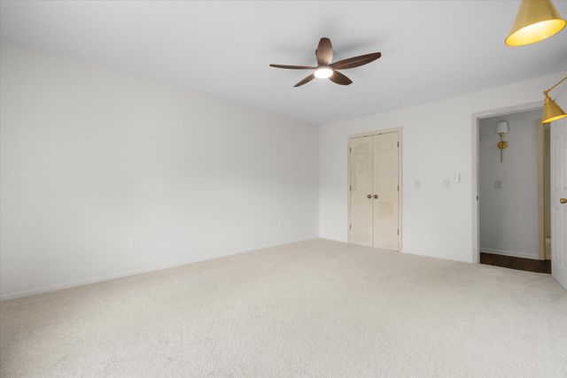 5121 N RTE E, Columbia, MO 65202