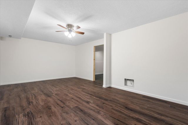 5121 N RTE E, Columbia, MO 65202
