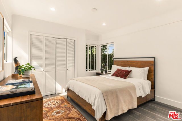 2903 Delaware Avenue, Santa Monica, CA 90404