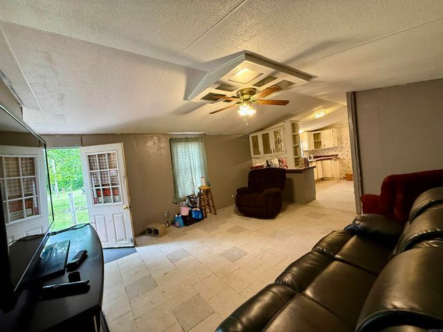618 Polk Road 24, Cove, AR 71937