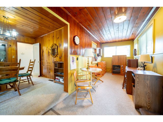 46280 LYONS MILL CITY Dr, Lyons, OR 97358