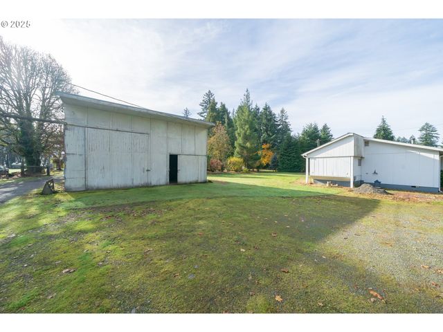 46280 LYONS MILL CITY Dr, Lyons, OR 97358