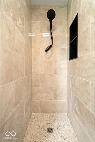66 Plainview, Avon, IN 46123
