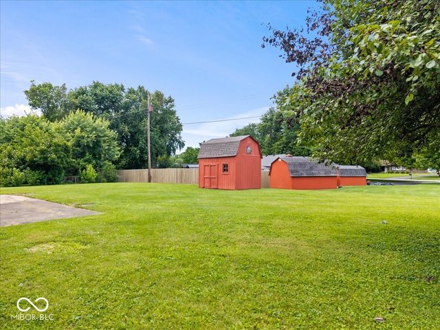 66 Plainview, Avon, IN 46123