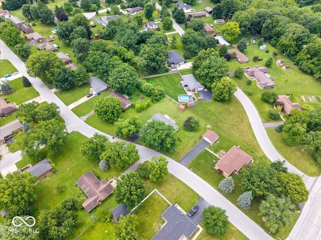 66 Plainview, Avon, IN 46123