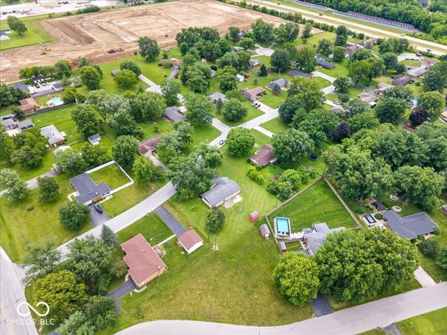 66 Plainview, Avon, IN 46123