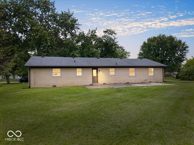 66 Plainview, Avon, IN 46123
