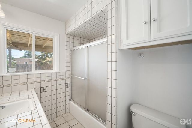 2902 Morse Court, Bakersfield, CA 93308