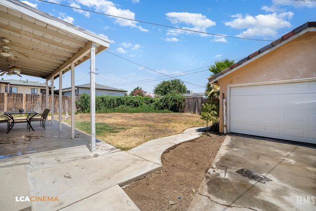 2902 Morse Court, Bakersfield, CA 93308