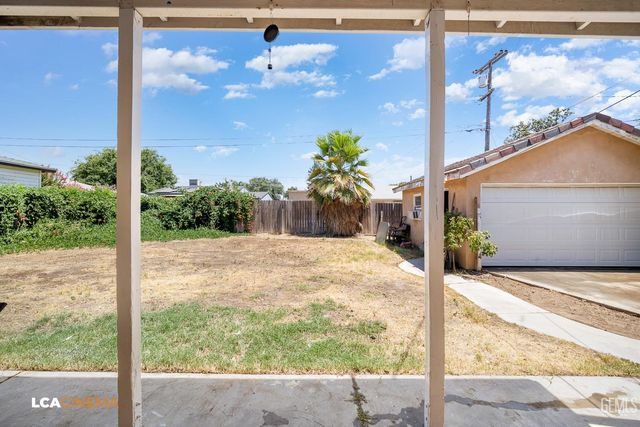 2902 Morse Court, Bakersfield, CA 93308