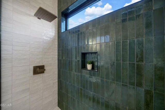 1834 Blue Tick Way, Sevierville, TN 37876