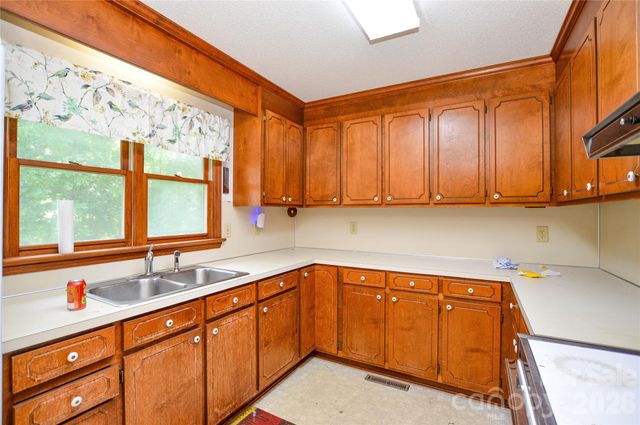 1800 Brantley Road, Kannapolis, NC 28083