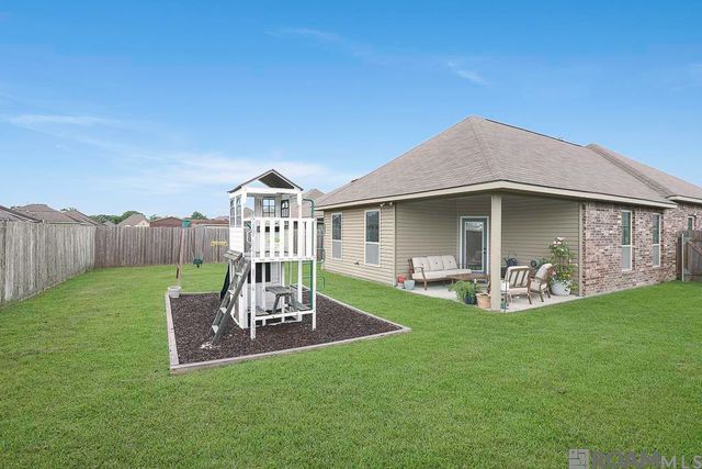 42351 Carterstone Ave, Prairieville, LA 70769