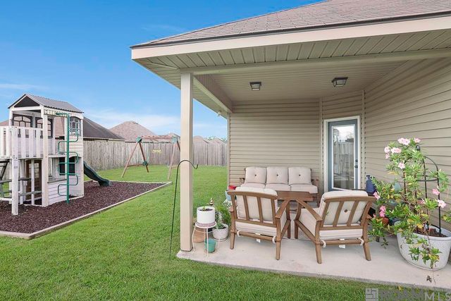 42351 Carterstone Ave, Prairieville, LA 70769
