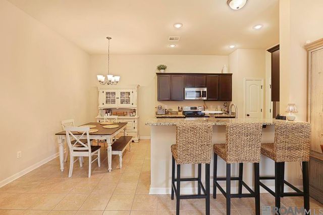 42351 Carterstone Ave, Prairieville, LA 70769