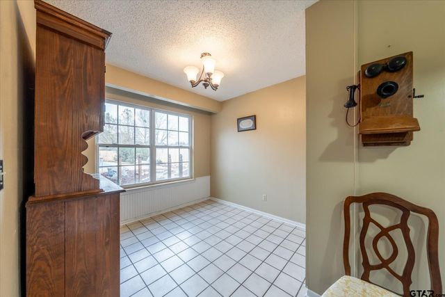 287 Hollybrook Dr., Kilgore, TX 75662