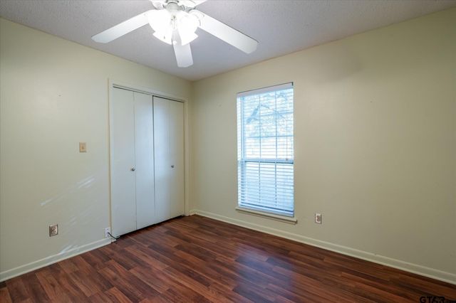 287 Hollybrook Dr., Kilgore, TX 75662