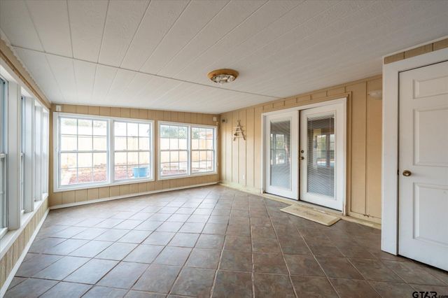 287 Hollybrook Dr., Kilgore, TX 75662