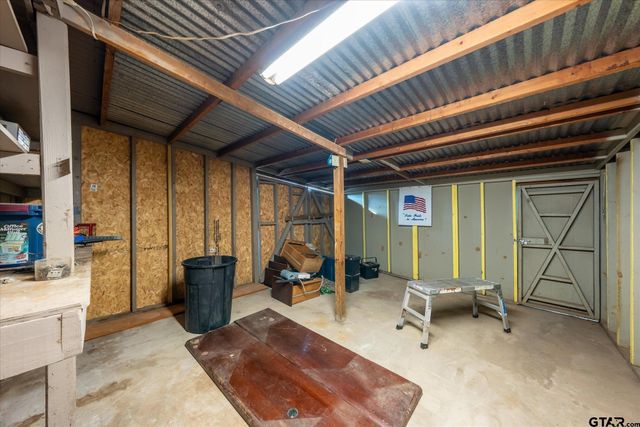 287 Hollybrook Dr., Kilgore, TX 75662