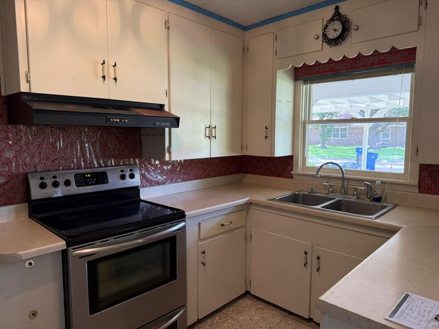 427 22nd Avenue N, Texas City, TX 77590