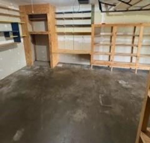 427 22nd Avenue N, Texas City, TX 77590